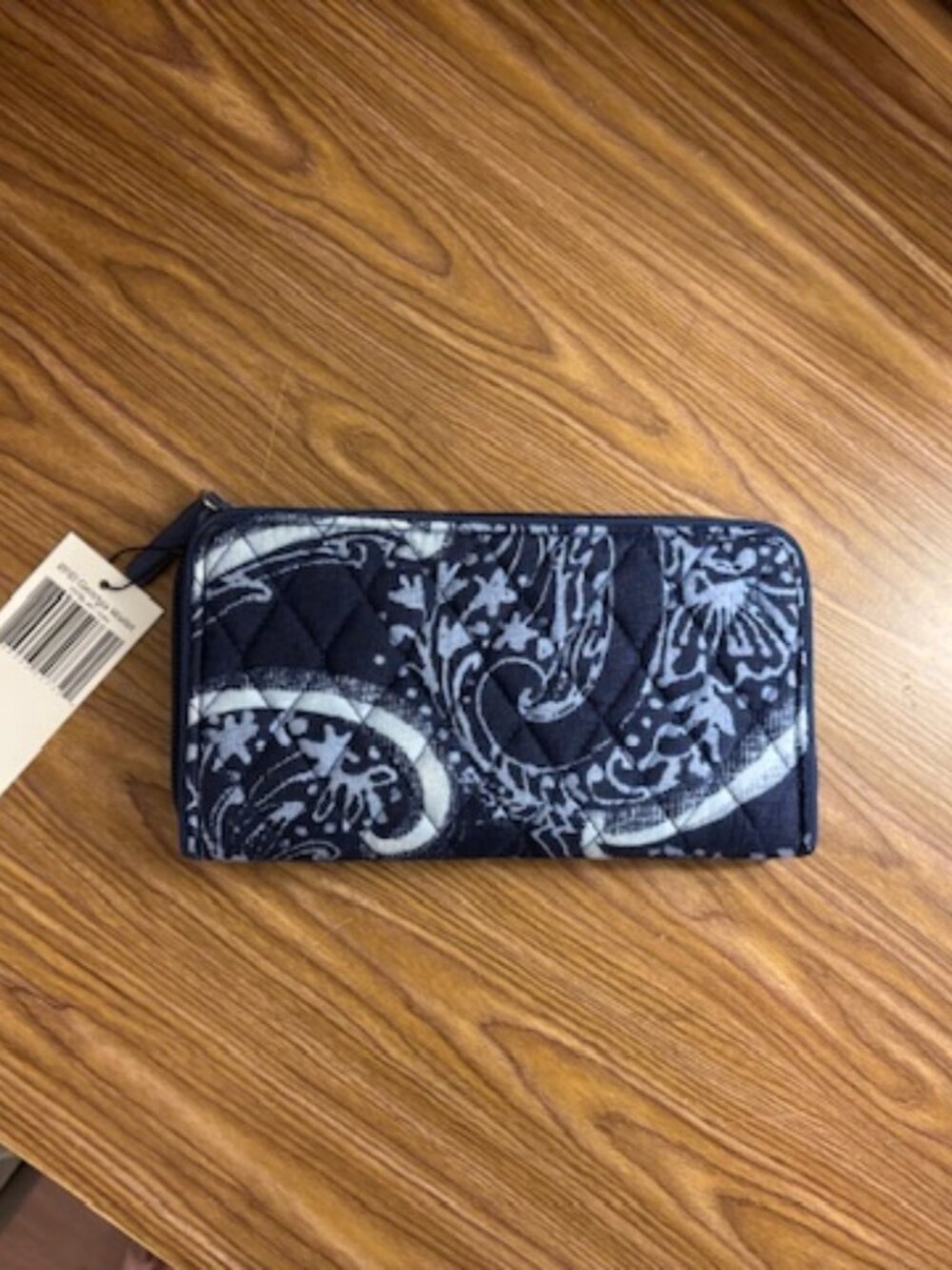 Vera Bradley Quilted Navy White Indio RFID Georgia Wallet NWT 21206-J07